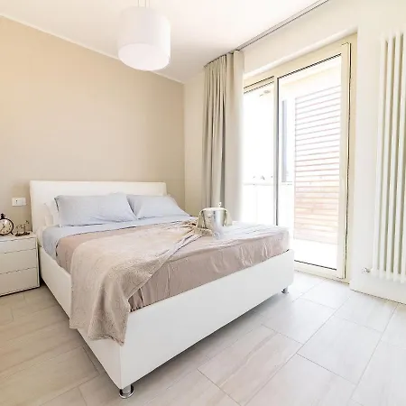 Michelangelo With Swimming Pool And Terrace Apartman *